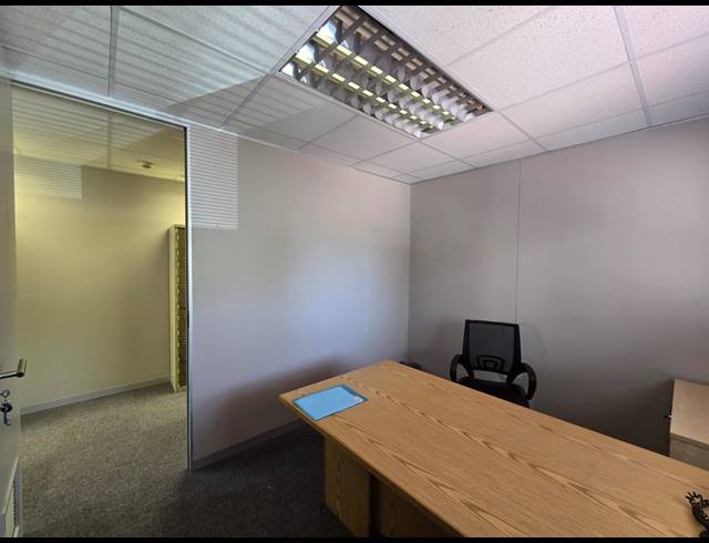 422M² OFFICE TO LET IN TYGER VALLEY